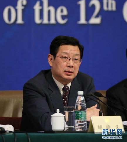 (两会·热话题)(4)代表委员关注老龄化及养老问题