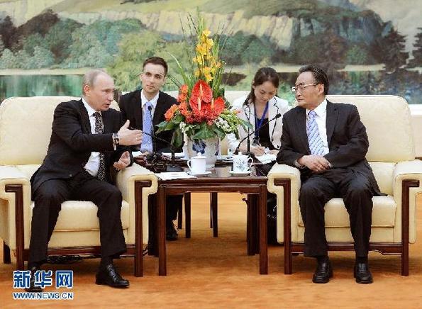 （XHDW）吴邦国会见俄罗斯总统普京