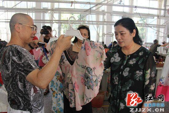 张家界市人大常委会来慈利县调研对外经贸工作
