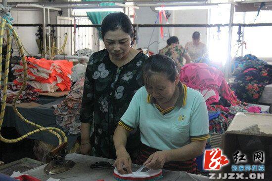 张家界市人大常委会来慈利县调研对外经贸工作