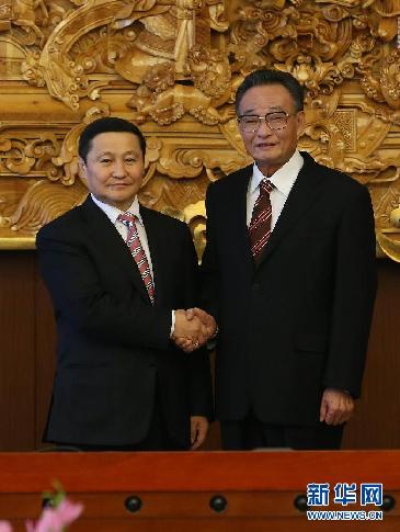 （时政）吴邦国会见蒙古国总理
