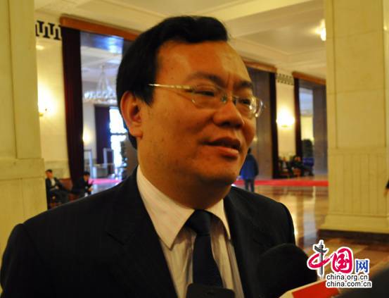 代表谈大部制改革：不在于机构增减 在于职能转变