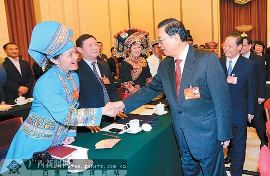 张德江参加广西代表团审议:八桂发展前景会更美好