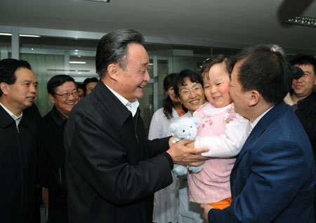 China's top legislator Wu Bangguo has urged the Beijing municipal government to make good preparations for the upcoming Olympic Games to ensure it will be unique and successful.