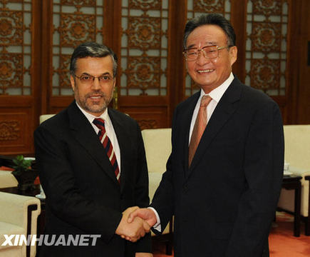 6月22日，全国人大常委会委员长吴邦国在北京人民大会堂会见阿富汗人民院议长加努尼。