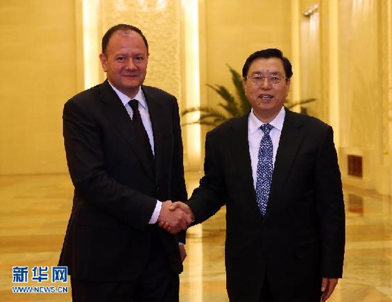 （时政）张德江与保加利亚议长米科夫举行会谈