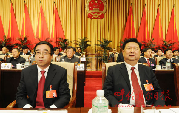 市三届人大一次会议隆重召开