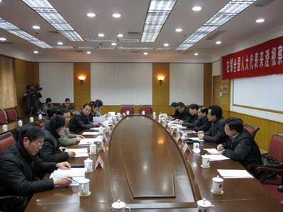 在锡全国人大代表会前集中视察长江水污染防治情况3.JPG