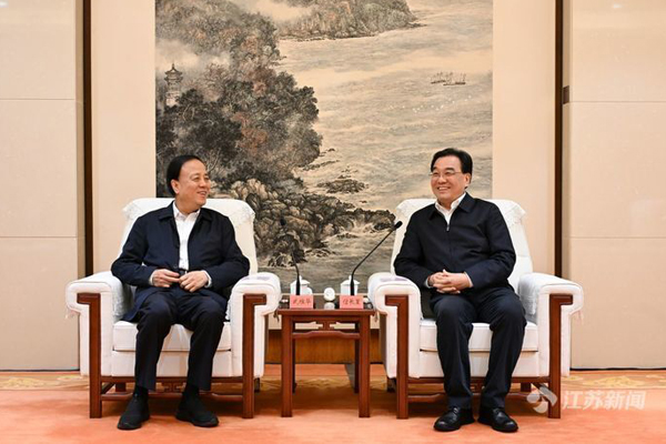 武维华邵鸿率调研组在江苏省开展重点考察调研强化创新引领服务构建新发展格局信长星与调研组进行工作交流