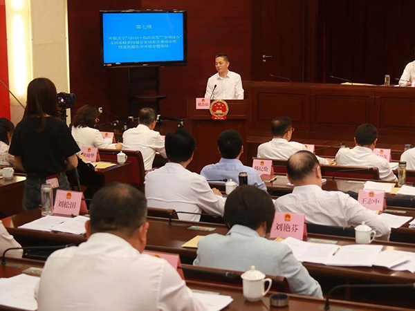 聚焦民生热点问出“辣味”答出“担当”