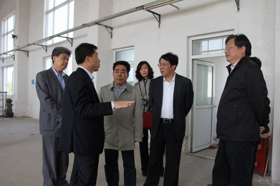 市人大常委会专题调研污水处理厂污泥处理工作2.JPG