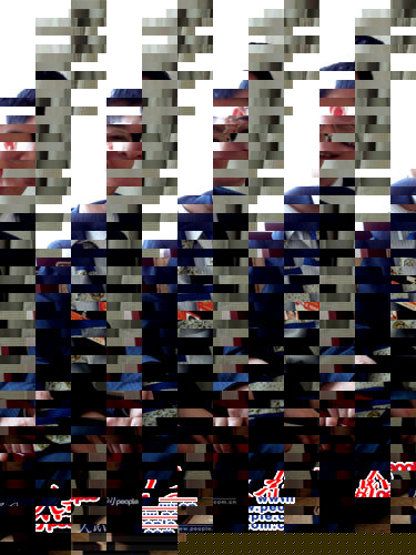 全国人大代表、安徽省文化厅副厅长李修松接受人民网记者专访。（人民网记者盛卉 摄）