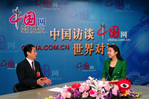  3月6日，全国人大代表、波司登集团董事长高德康作客中国网《中国访谈》就今年上会的新议案、中国制造以及中国品牌“走出去”等问题展开讨论。中国网记者 寇莱昂摄影