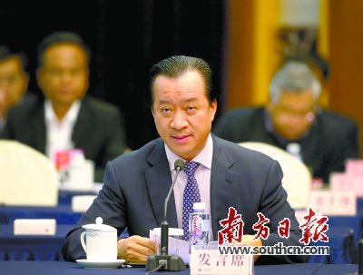 邓振龙