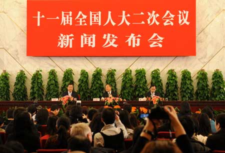 The news conference on the Second Session of the 11th National People's Congress (NPC) is held at the Great Hall of the People in Beijing, capital of China, March 4, 2009. 