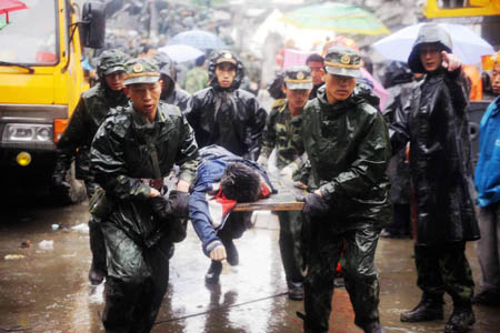 Chinese Premier Wen Jiabao said Tuesday evening that saving lives is still the major task of current relief work against a major quake which jolted southwest China's Sichuan Province on Monday afternoon.