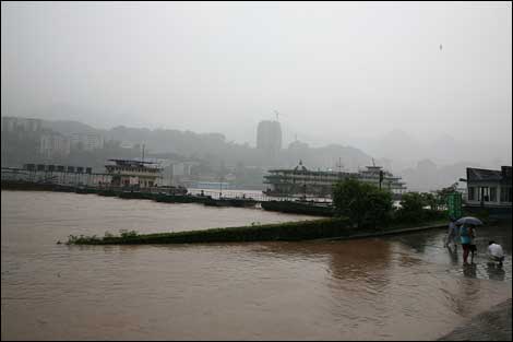重庆西部普降暴雨 多地发生山洪泥石流（组图）