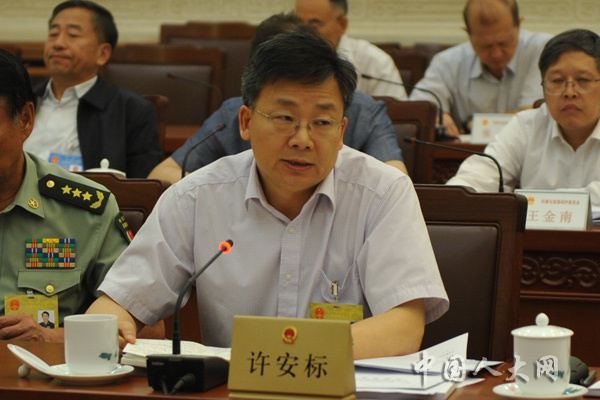 许安标委员在十三届全国人大常委会第四次会议分组会上发言上一页12下