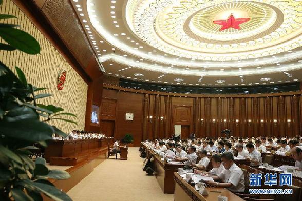 （时政）（2）十二届全国人大常委会第十次会议在京举行