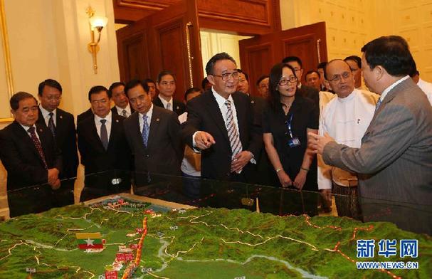 （XHDW）（4）吴邦国会见缅甸总统吴登盛