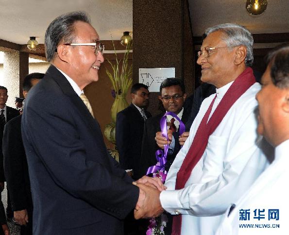 （时政）吴邦国与斯里兰卡议长举行会谈