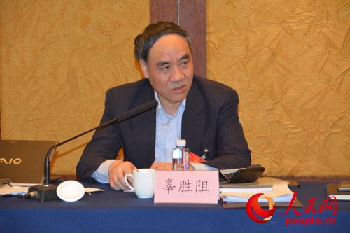全国人大代表、全国人大财经委员会副主任委员、民建中央副主席辜胜阻 孙红丽摄
