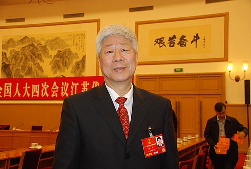 全国人大代表、江苏省人民检察院检察长徐安。人民网记者王继亮摄