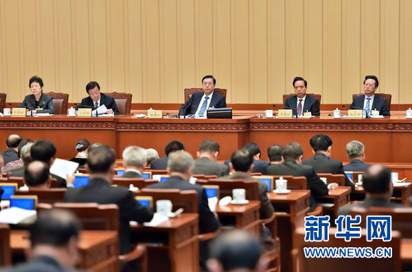 10月29日，十二届全国人大常委会第十一次会议在北京人民大会堂举行第二次全体会议。张德江委员长出席。 新华社记者李涛摄