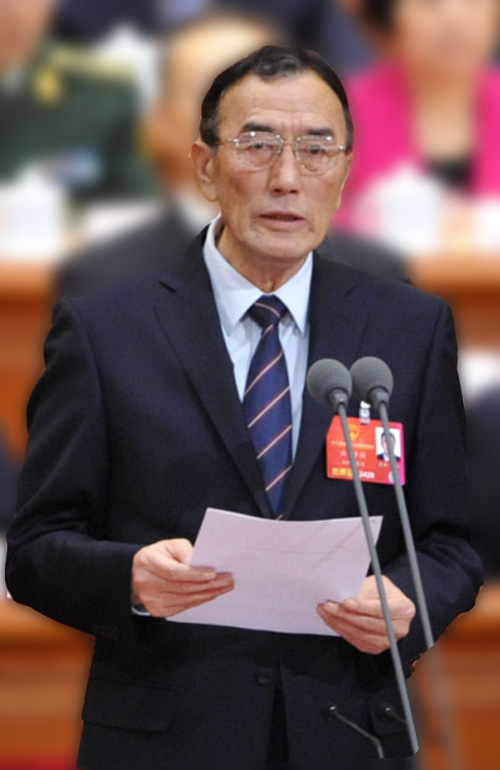 大会主席团常务主席,全国人大常委会副委员长向巴平措主持会议
