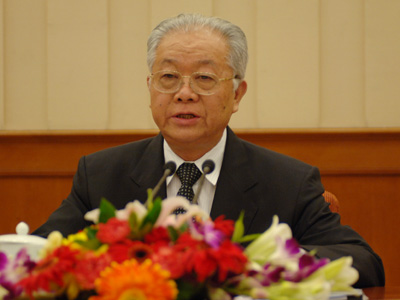 盛华仁