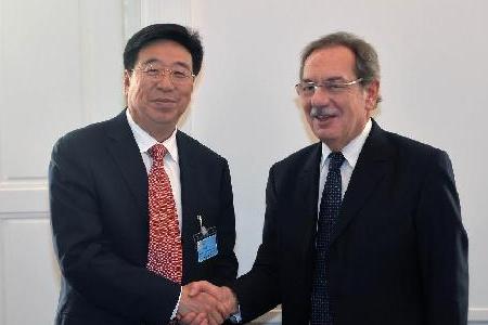 中国全国人大西藏代表团访问西班牙、法国