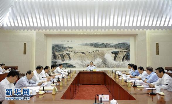 （时政）（2）张德江主持召开十二届全国人大常委会第五次委员长会议