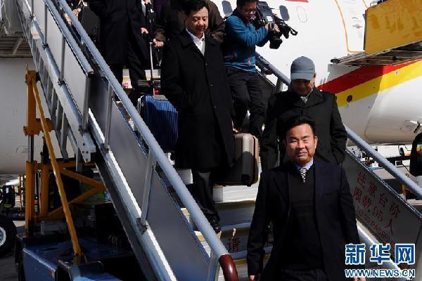 （两会）（2）海南代表团抵达北京